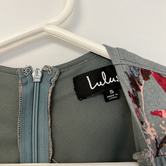 Lulus Fiorire slate blue floral day dress, size small - Picture 7 of 13